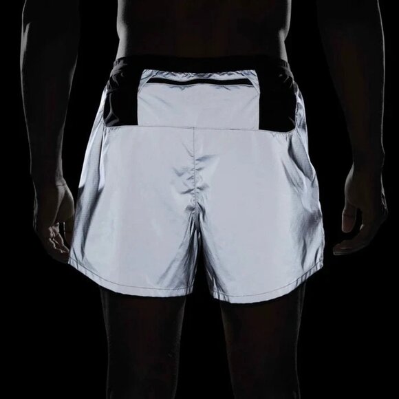 Nike Dri-Fit ADV Running Division Reflective Shorts 4” Lined Silver Size Medium. - Picture 6 of 6